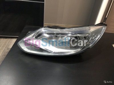 Передняя левая фара Ford Focus 3