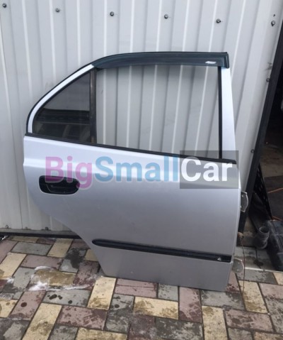 Задняя правая дверь Hyundai Accent